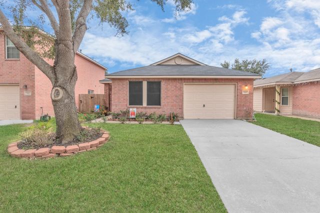 7327 Enchanted Creek Drive, Cypress, TX 77433