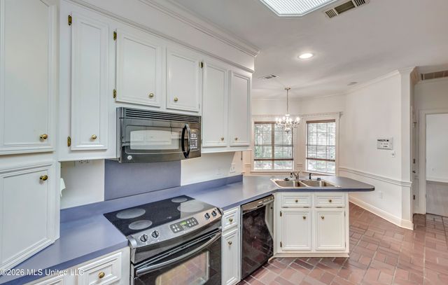 208 Azalea Court, Brandon, MS 39047