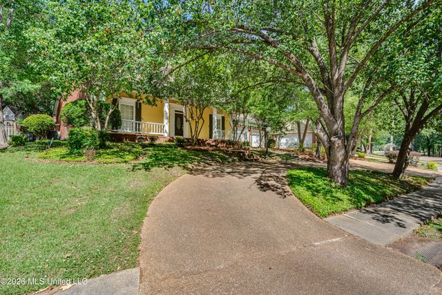 208 Azalea Court, Brandon, MS 39047