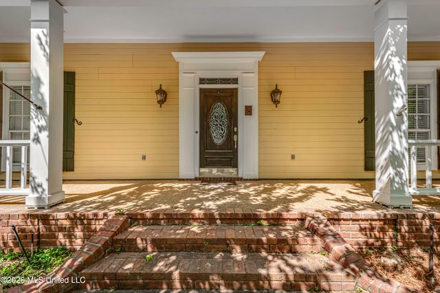 208 Azalea Court, Brandon, MS 39047