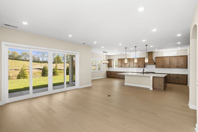 5961 Hunt Valley Drive, Spring Hill, TN 37174