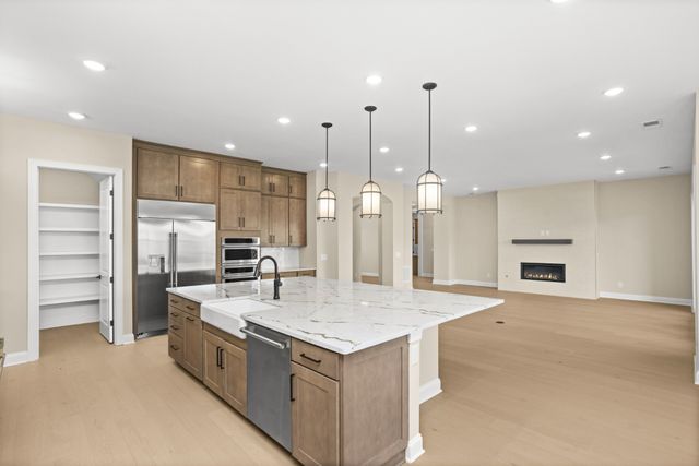 5961 Hunt Valley Drive, Spring Hill, TN 37174