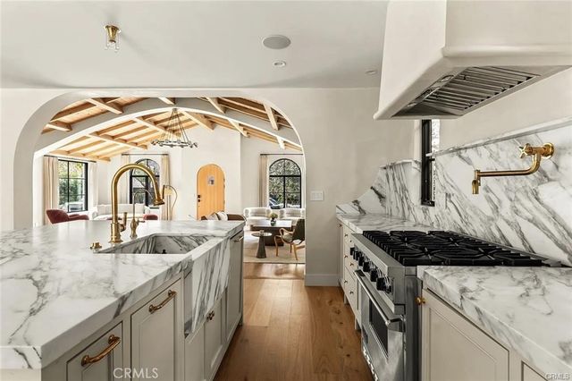 738 San Lorenzo, Santa Monica, CA 90402