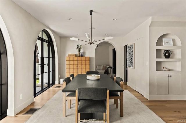 738 San Lorenzo, Santa Monica, CA 90402