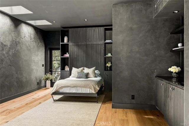 738 San Lorenzo, Santa Monica, CA 90402
