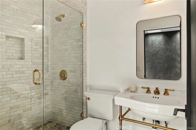 738 San Lorenzo, Santa Monica, CA 90402