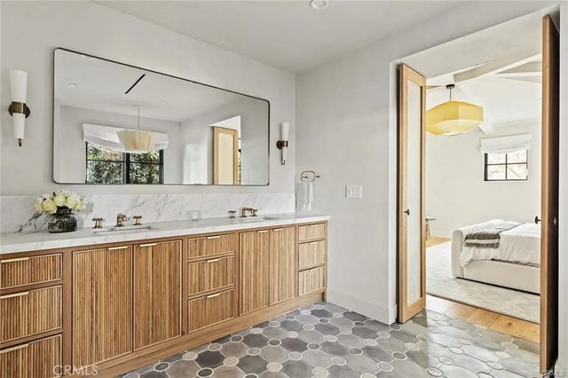 738 San Lorenzo, Santa Monica, CA 90402
