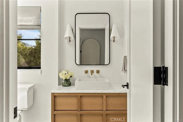 738 San Lorenzo, Santa Monica, CA 90402