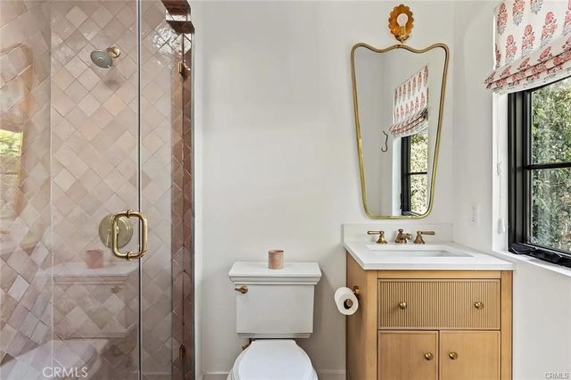 738 San Lorenzo, Santa Monica, CA 90402