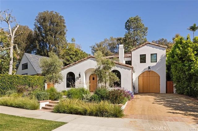 738 San Lorenzo, Santa Monica, CA 90402