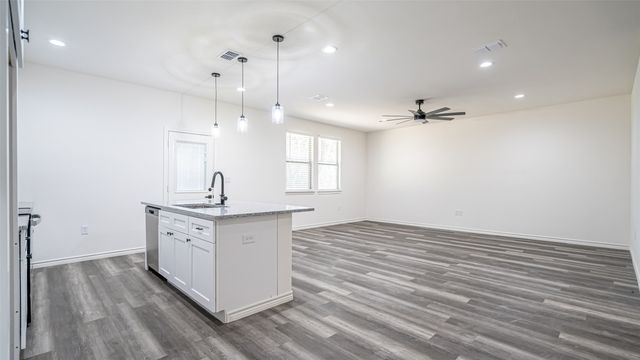 2222 Morningside Drive, Granbury, TX 76048