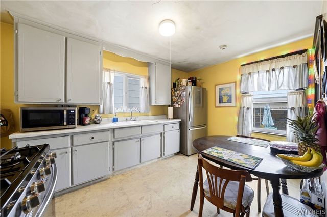 40 Ullman Street, Buffalo, NY 14207