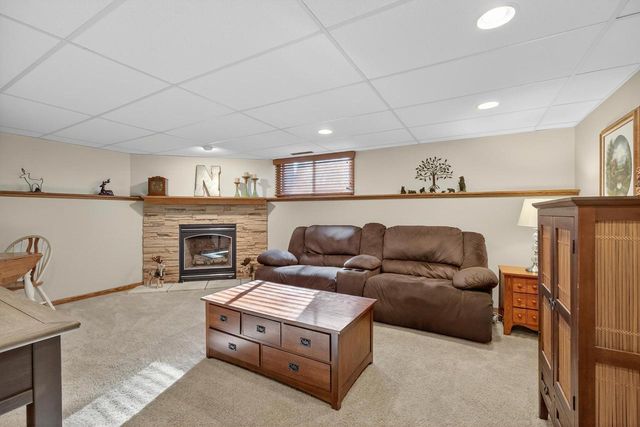 1138 WEEPING WILLOW CIRCLE, Wisconsin Rapids, WI 54494