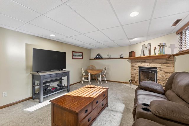 1138 WEEPING WILLOW CIRCLE, Wisconsin Rapids, WI 54494