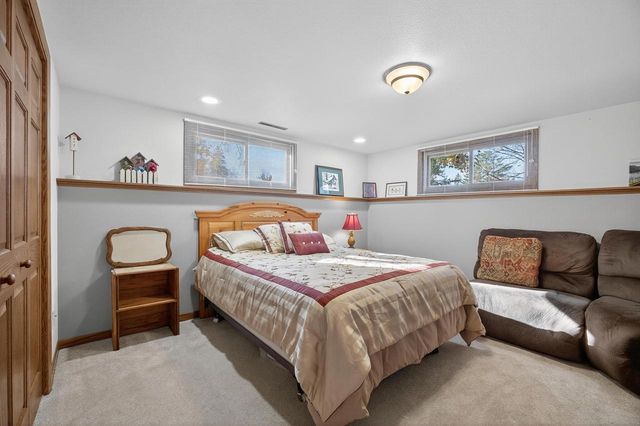 1138 WEEPING WILLOW CIRCLE, Wisconsin Rapids, WI 54494