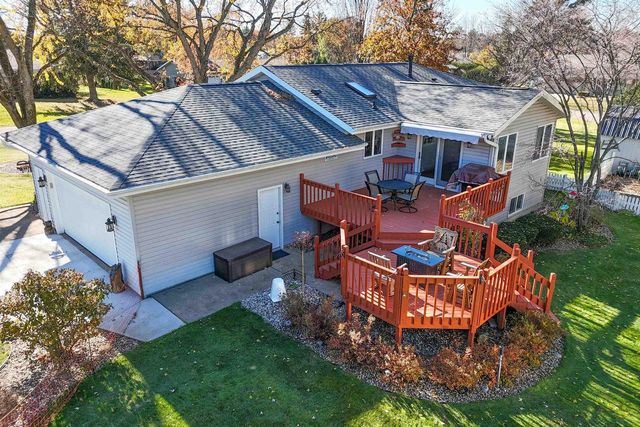 1138 WEEPING WILLOW CIRCLE, Wisconsin Rapids, WI 54494