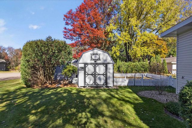 1138 WEEPING WILLOW CIRCLE, Wisconsin Rapids, WI 54494