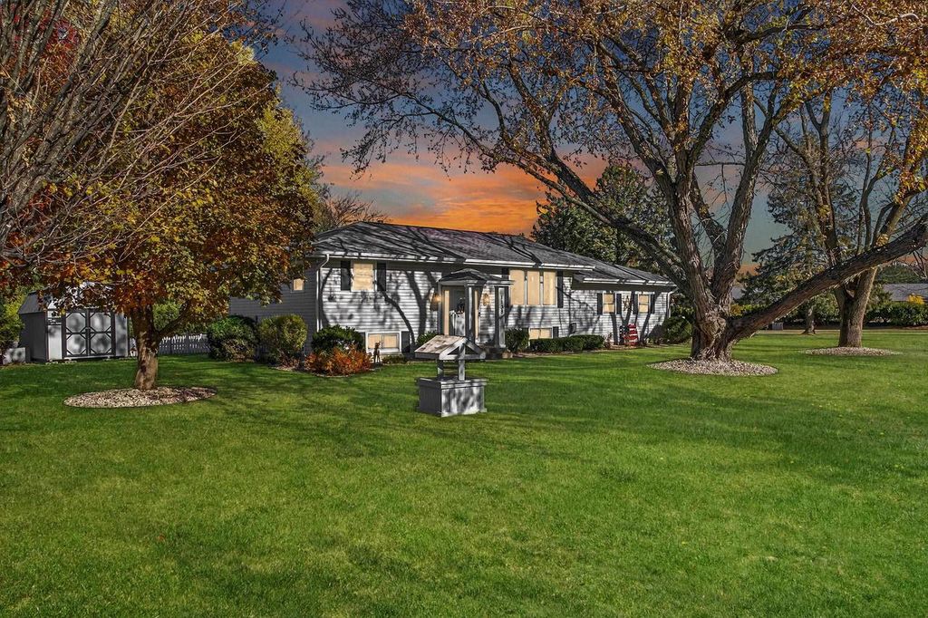 1138 WEEPING WILLOW CIRCLE, Wisconsin Rapids, WI 54494