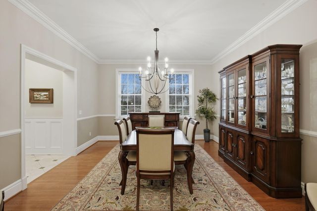 16 Wiveliscombe, New Albany, OH 43054