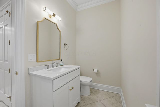 16 Wiveliscombe, New Albany, OH 43054