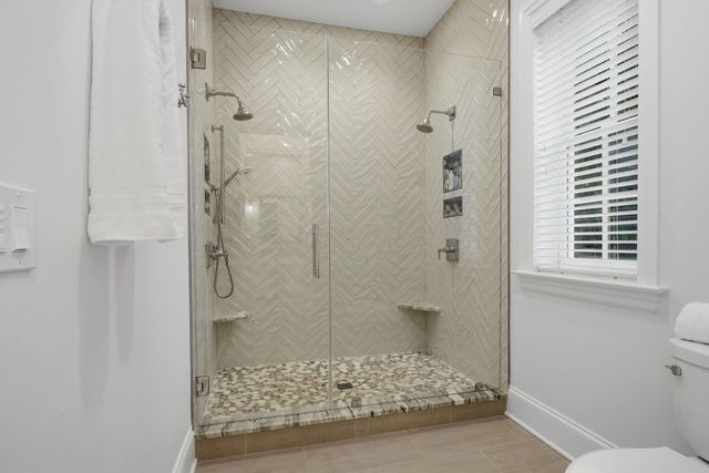 16 Wiveliscombe, New Albany, OH 43054