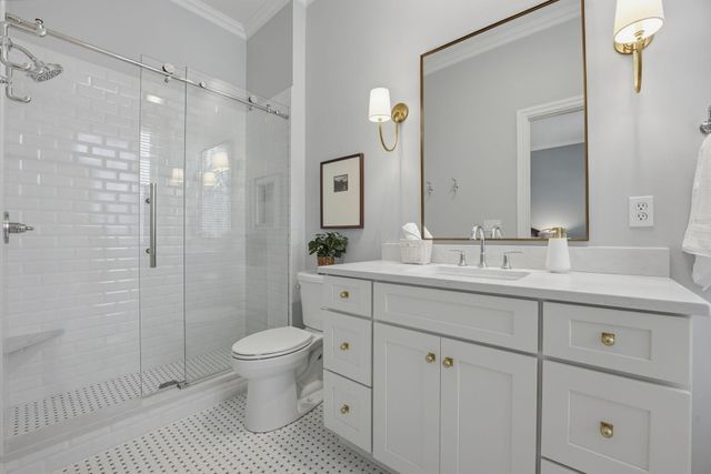 16 Wiveliscombe, New Albany, OH 43054