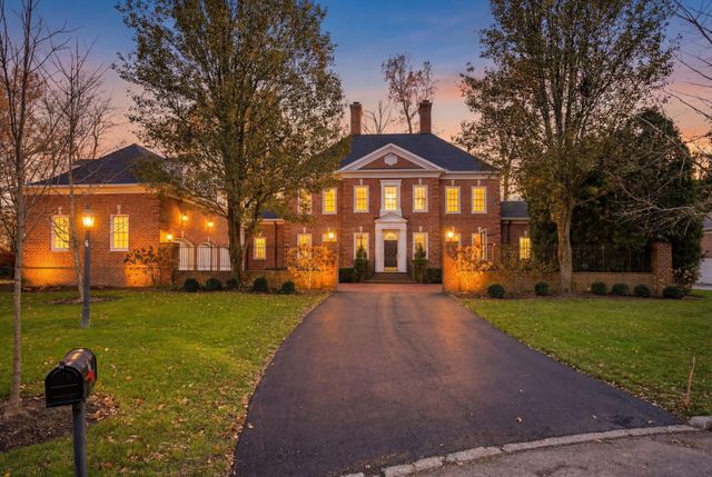 16 Wiveliscombe, New Albany, OH 43054