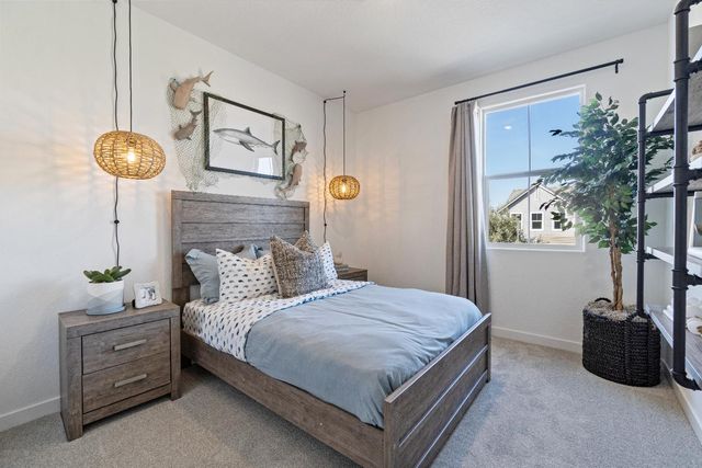 1046 Springtime Avenue, Clovis, CA 93619