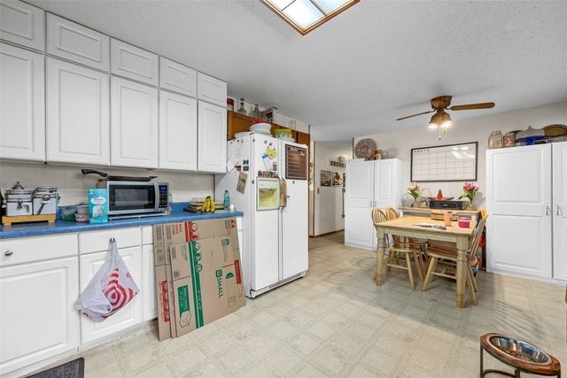 1613 13th St, Coralville, IA 52241