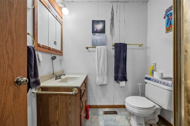 1613 13th St, Coralville, IA 52241