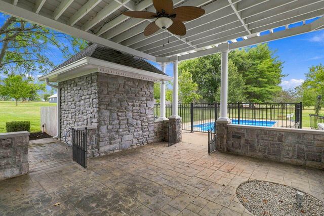 1851 Wilmore Road, Nicholasville, KY 40356