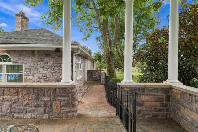 1851 Wilmore Road, Nicholasville, KY 40356