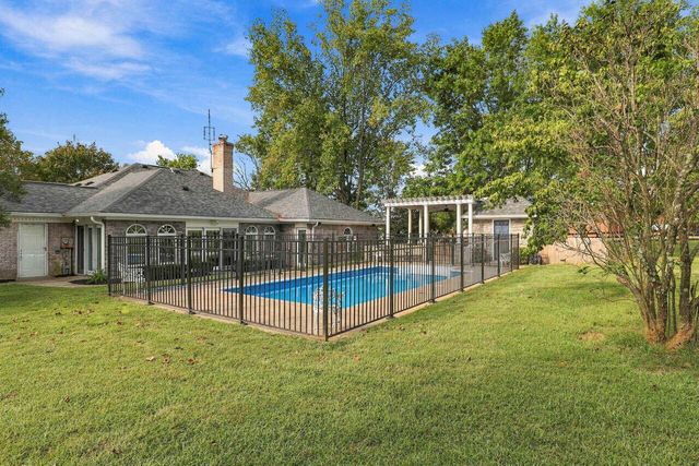 1851 Wilmore Road, Nicholasville, KY 40356