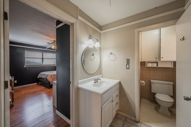 1548 Carl Street, Fort Worth, TX 76103