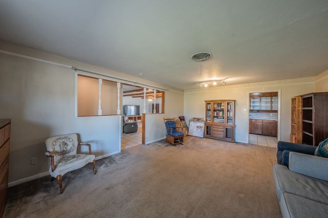 1548 Carl Street, Fort Worth, TX 76103