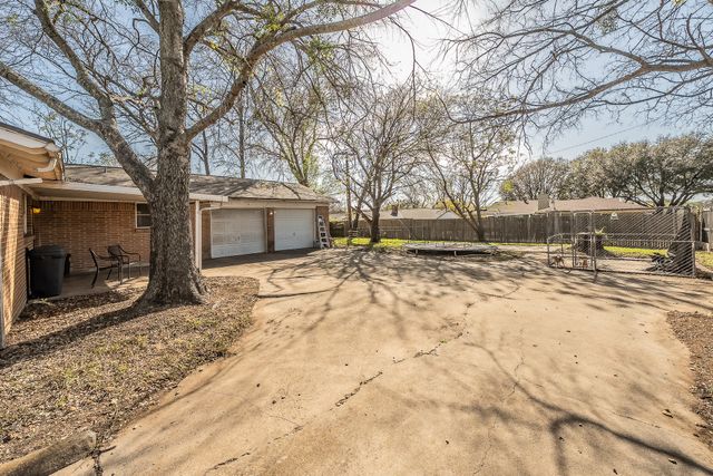 1548 Carl Street, Fort Worth, TX 76103