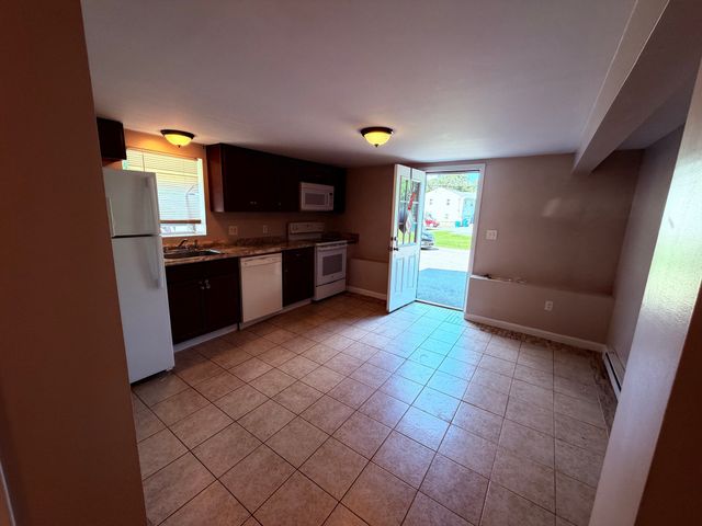 48 N Mill Street 4, Holliston, MA 01746