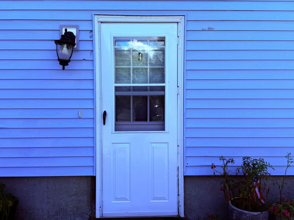 48 N Mill Street 4, Holliston, MA 01746