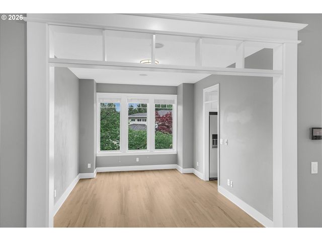2359 Nw BIRKENDENE St, Portland, OR 97229