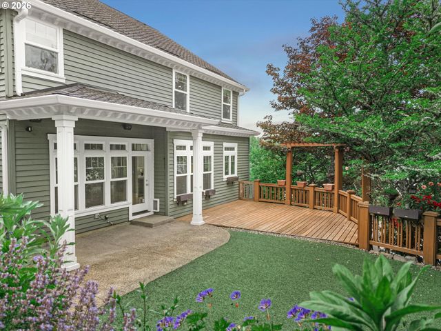 2359 Nw BIRKENDENE St, Portland, OR 97229