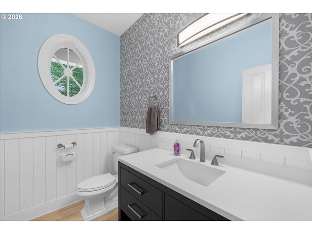 2359 Nw BIRKENDENE St, Portland, OR 97229