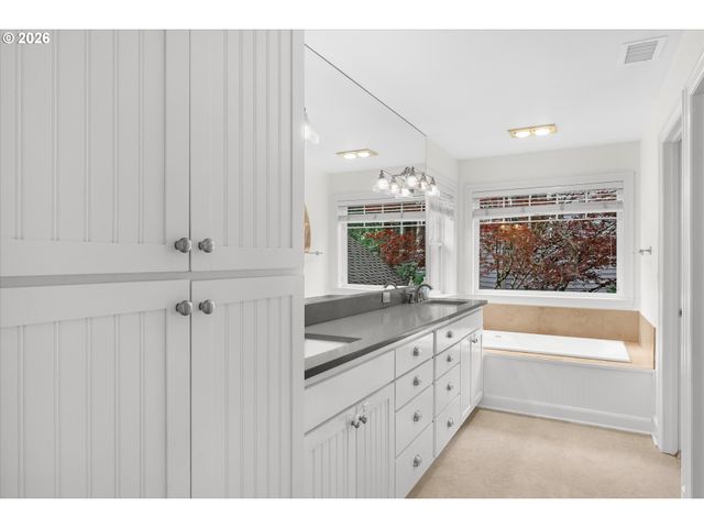 2359 Nw BIRKENDENE St, Portland, OR 97229