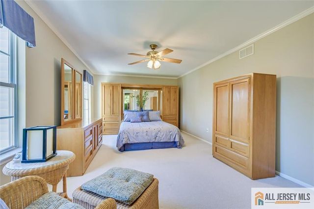 8 Pointer Place, South Brunswick, NJ 08824