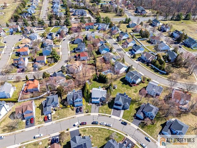 8 Pointer Place, South Brunswick, NJ 08824