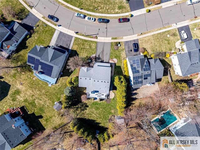 8 Pointer Place, South Brunswick, NJ 08824
