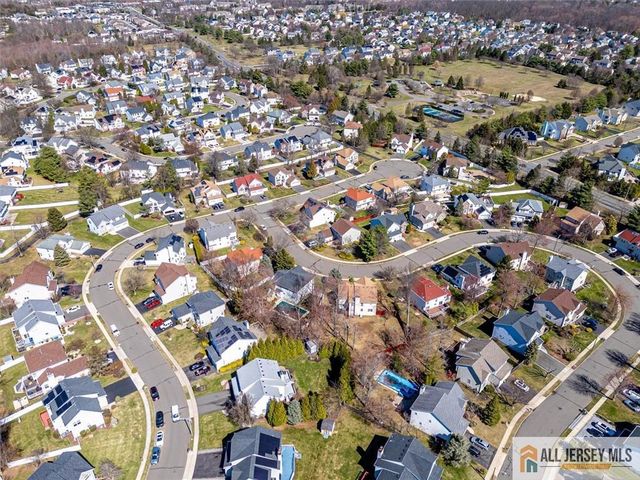 8 Pointer Place, South Brunswick, NJ 08824