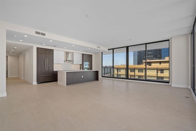 275 1ST AVENUE S 1001, St Petersburg, FL 33701