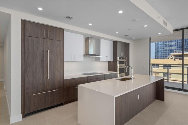 275 1ST AVENUE S 1001, St Petersburg, FL 33701