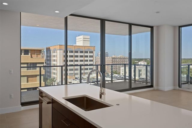 275 1ST AVENUE S 1001, St Petersburg, FL 33701