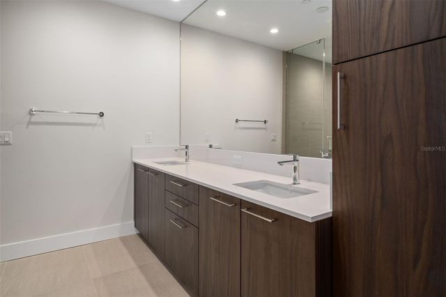 275 1ST AVENUE S 1001, St Petersburg, FL 33701